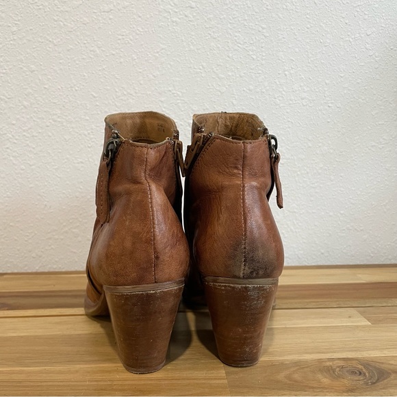 Sofft Gable Burnished 2 1/2" Heeled Zip-Up Leather Boots/Booties Size 8.5 Womens - Picture 6 of 13